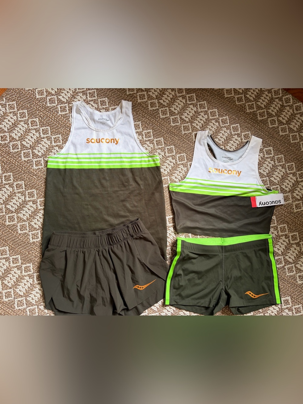 Women’s Saucony 4 piece Race Kit Endorphin Elite